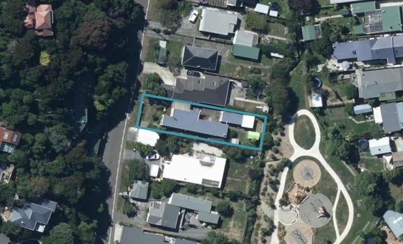 36 Airlie Road, Plimmerton, Porirua - Carousel 1