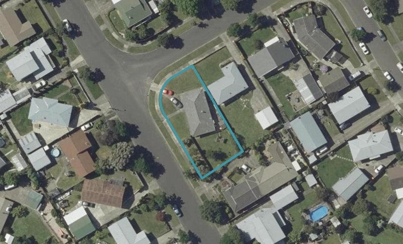 15 Hillcrest Drive, Kelvin Grove, Palmerston North - Carousel 1