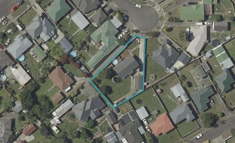 10 Fox Place, Cloverlea, Palmerston North - Carousel 1