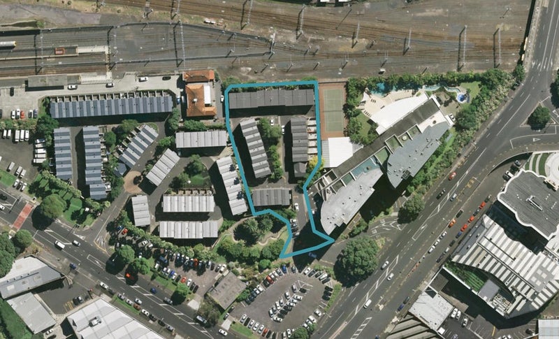 2 Sudbury Terrace, Parnell, Auckland - Carousel 1