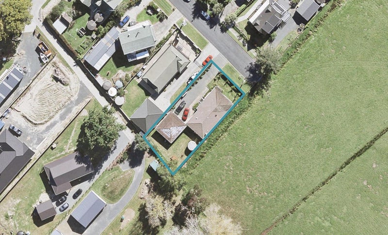 23 Ferndale Drive, Papakura - Carousel 1