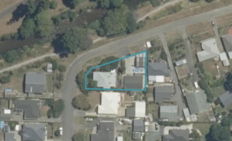 2 Hanby Park, Maitai, Nelson - Carousel 1