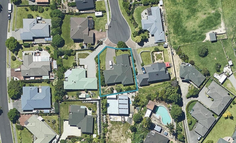 18 Barnsley Close, Bethlehem, Tauranga - Carousel 1