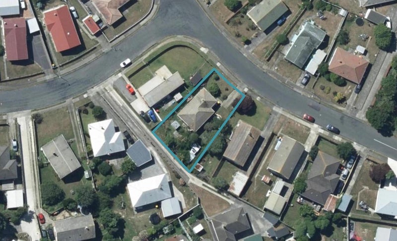 103 Rangituhi Crescent, Takapuwahia, Porirua - Carousel 1
