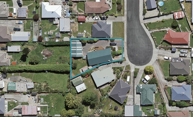 31 Dumbarton Place, Strathern, Invercargill - Carousel 1