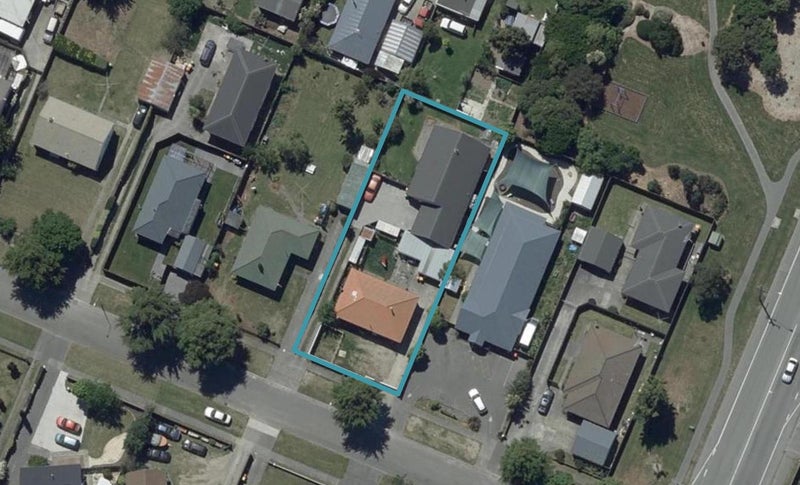 2/6 Gregory Avenue, Islington, Christchurch - Carousel 1