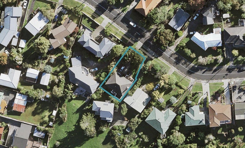 36 James Tyler Crescent, Lynfield, Auckland - Carousel 1
