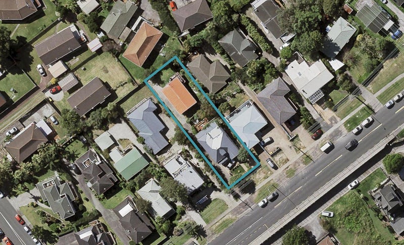 1/148 Sunset Road, Unsworth Heights, Auckland - Carousel 1
