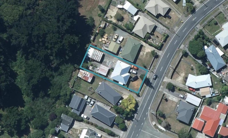 73 Castor Crescent, Cannons Creek, Porirua - Carousel 1
