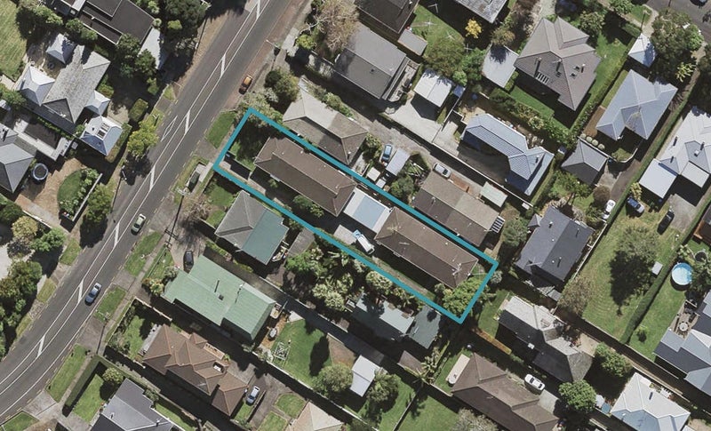 1/133 Campbell Road, One Tree Hill, Auckland - Carousel 1