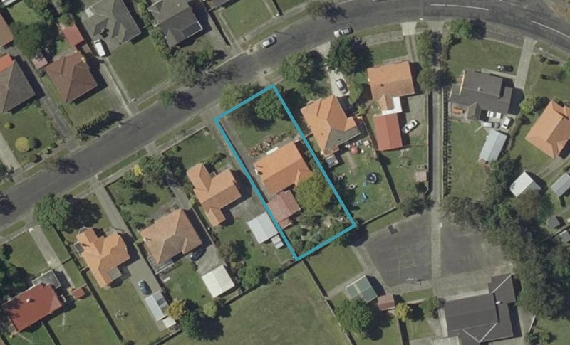114 Savage Crescent, West End, Palmerston North - Carousel 1