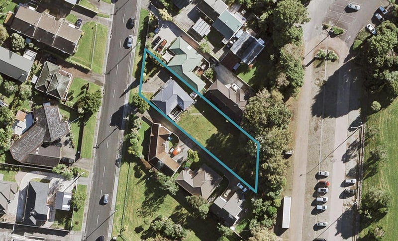 12B Griffen Park Road, Mount Roskill, Auckland - Carousel 1