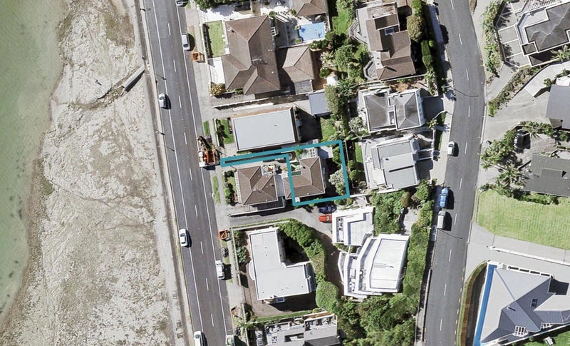 52B The Parade, Bucklands Beach, Auckland - Carousel 1