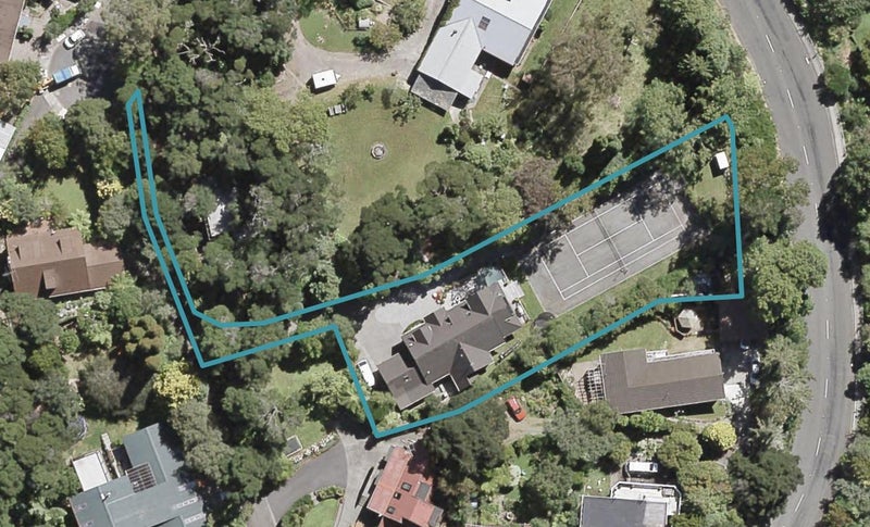 11 Freemans Way, Pinehaven, Upper Hutt - Carousel 1