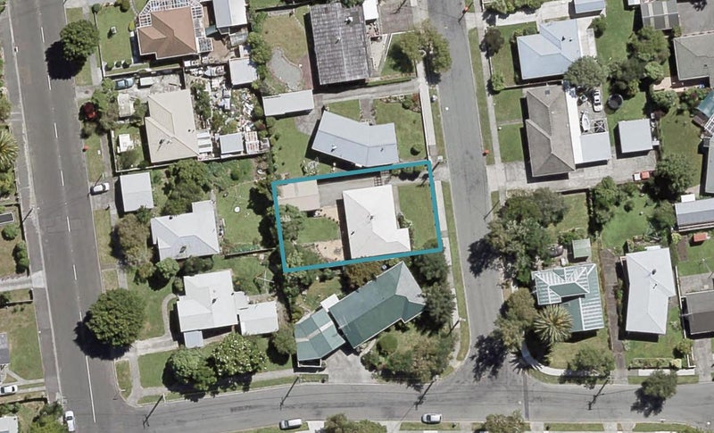 3 Charles Street, Clouston Park, Upper Hutt - Carousel 1