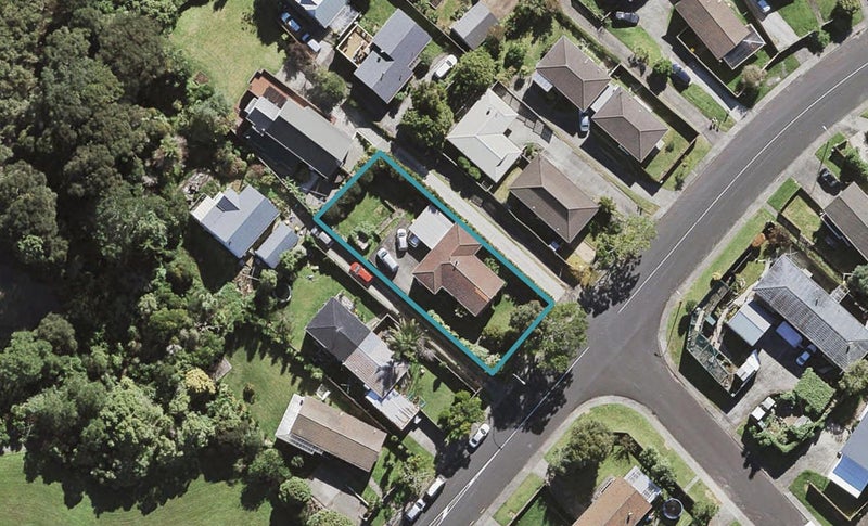 124 Lynn Road, Bayview, Auckland - Carousel 1