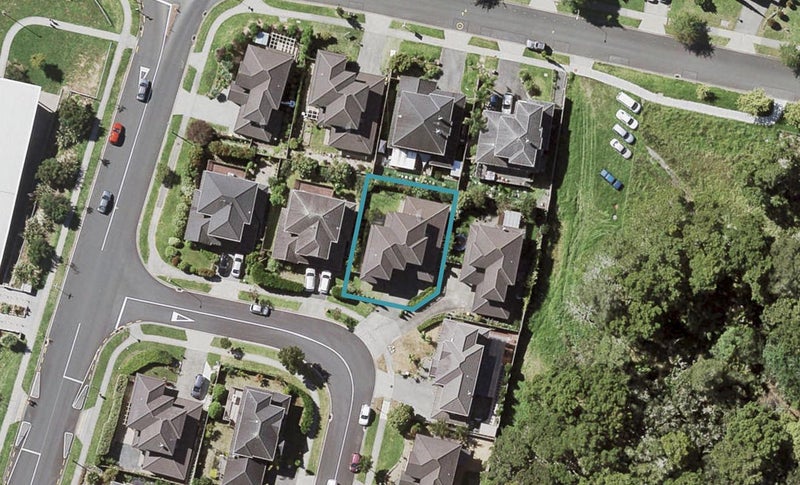 6 Amaretto Avenue, Flat Bush, Auckland - Carousel 1