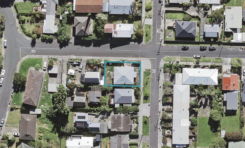 70 School Road, Morningside, Auckland - Carousel 1