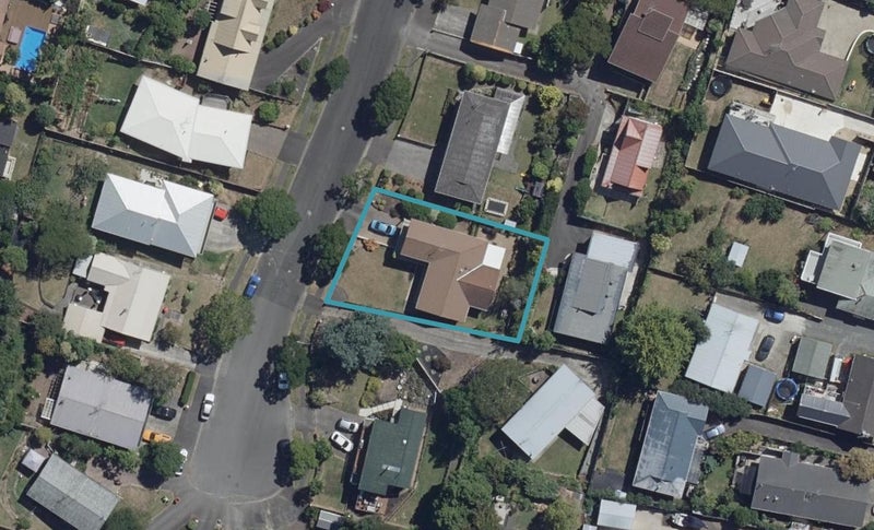41 Hazelwood Avenue, Dinsdale, Hamilton - Carousel 1