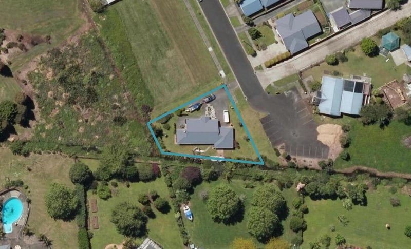 24 Tait Street, Kamo, Whangarei - Carousel 1