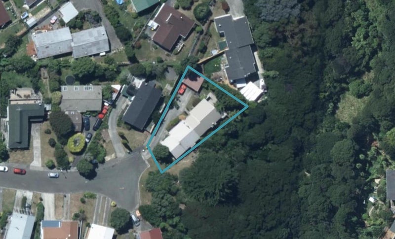 19A Hicks Close, Whitby, Porirua - Carousel 1