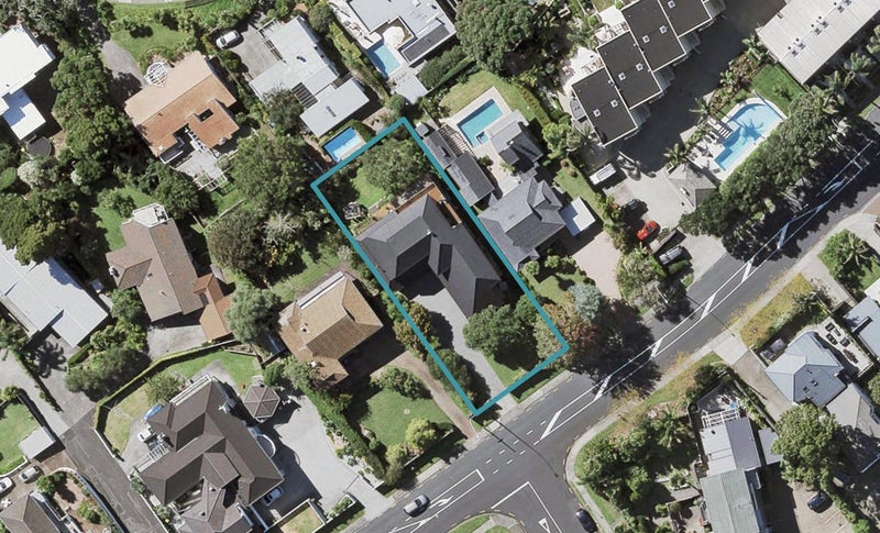 15 Killarney Street, Takapuna, Auckland - Carousel 1