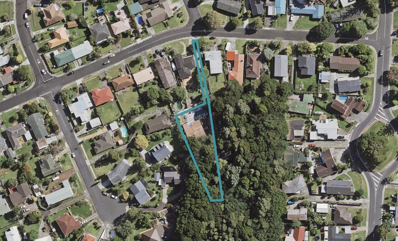 40 Collie Street, Hillpark, Auckland - Carousel 1