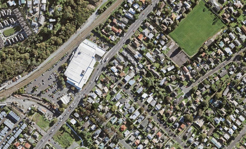 2/2 Ennismore Road, Mount Albert, Auckland - Carousel 1