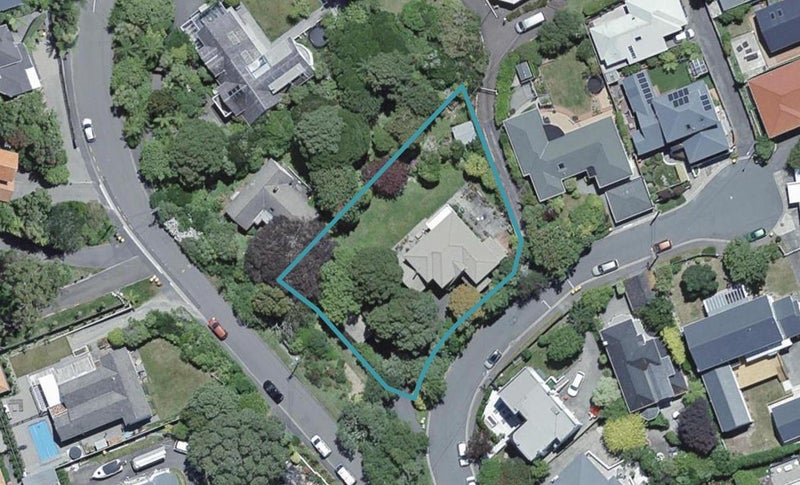 10 Homewood Avenue, Karori, Wellington - Carousel 1