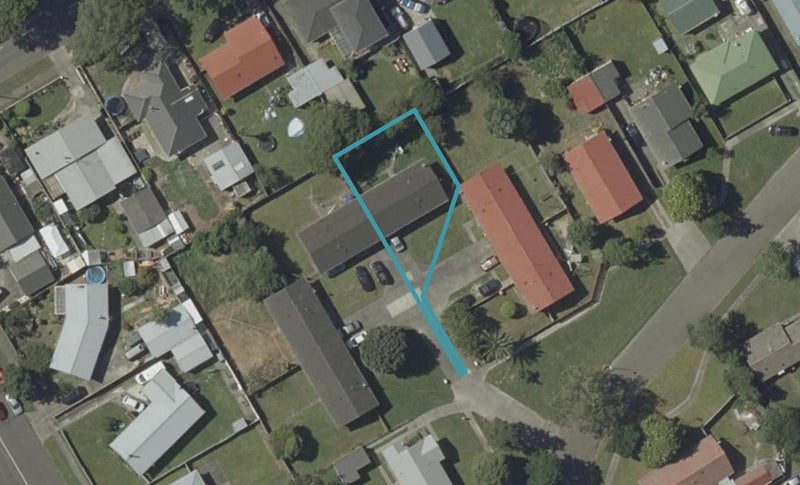 32 Halswell Crescent, Westbrook, Palmerston North - Carousel 1