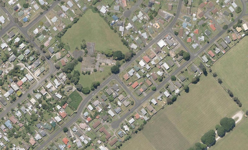 44 Talbot Street, Whanganui East, Whanganui - Carousel 1