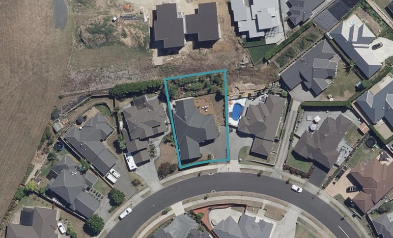 12 Sharaleigh Place, Grandview Heights, Hamilton - Carousel 1
