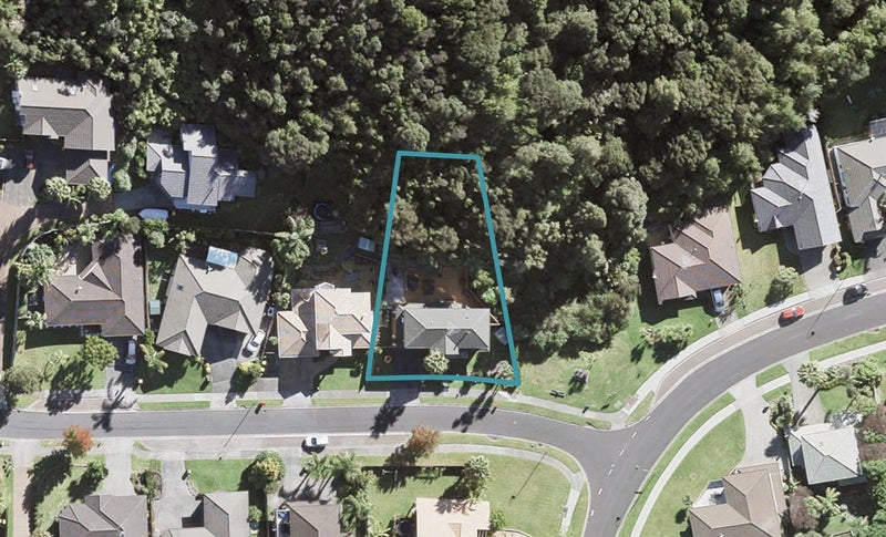 1 Helen Ryburn Place, Torbay, Auckland - Carousel 1