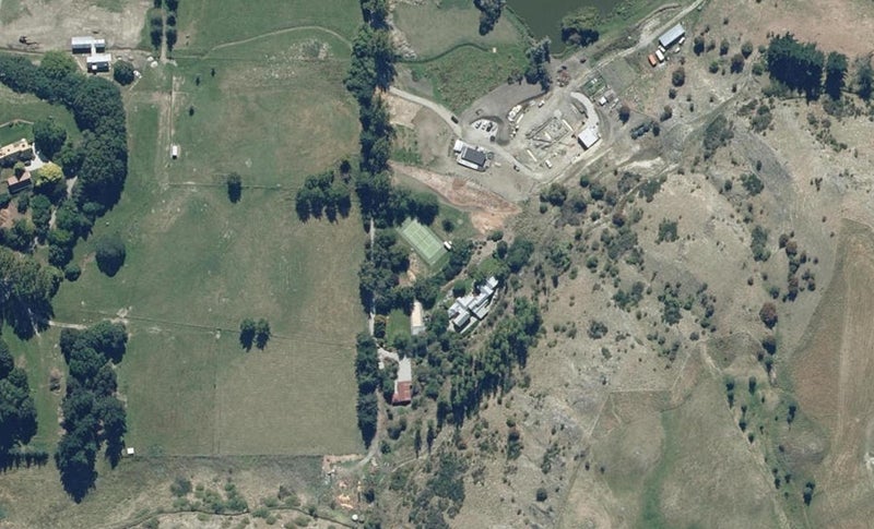 52 Hogans Gully Road, Queenstown - Carousel 1