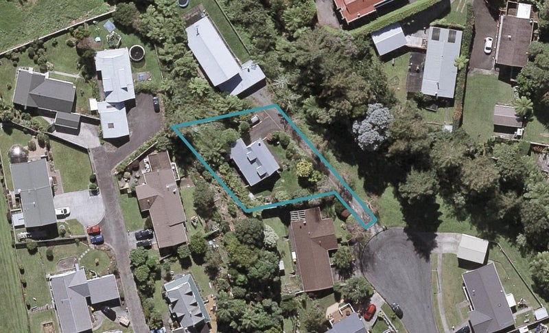 13A Pentland Place, Highlands Park, New Plymouth - Carousel 1