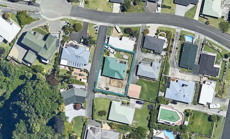 8 Mana Street, Otumoetai, Tauranga - Carousel 1