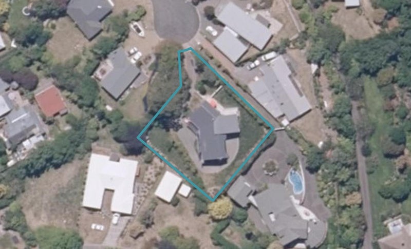 22 Scenic Heights, Acacia Bay, Taupō - Carousel 1