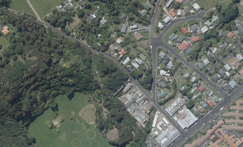 35 Watts Road, North East Valley, Dunedin - Carousel 1
