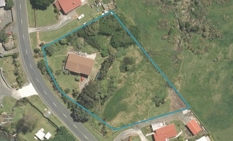 1893 Whangarei Heads Road, Whangārei Heads - Carousel 1