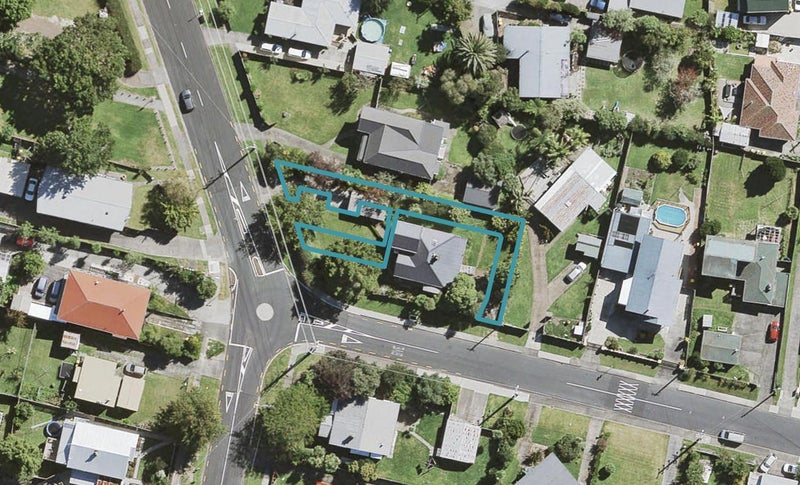 48B Woodglen Road, Glen Eden, Auckland - Carousel 1