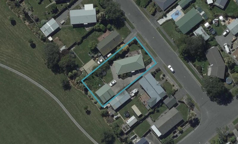 5 Harling Avenue, Hillmorton, Christchurch - Carousel 1