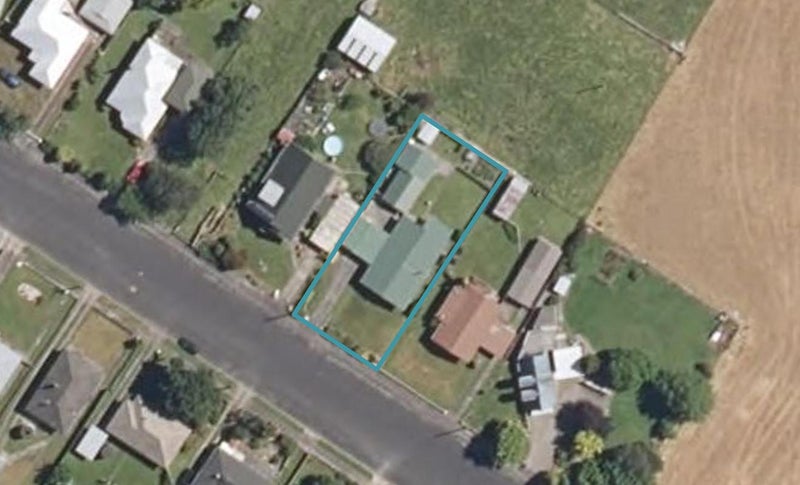 25 Edward Street, Pahiatua - Carousel 1