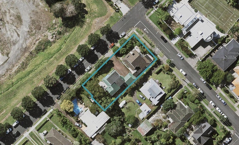 1/11 Rangitira Avenue, Takapuna, Auckland - Carousel 1