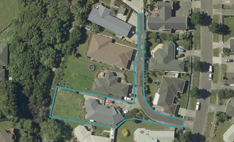 9 Abby Road, Fitzherbert, Palmerston North - Carousel 1
