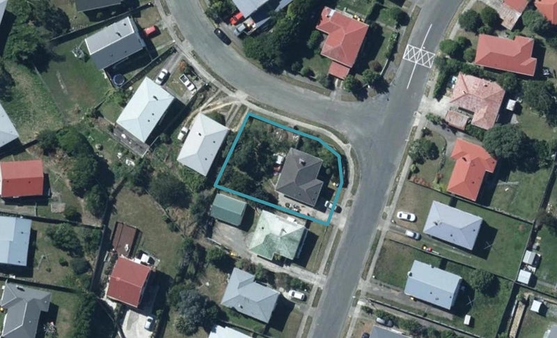 31 Desert Gold Street, Ascot Park, Porirua - Carousel 1