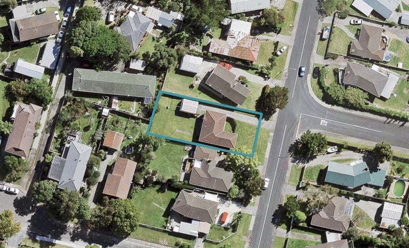 31 Sunvue Road, Glen Eden, Auckland - Carousel 1