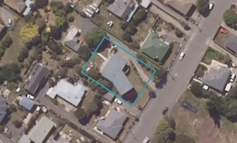 10 Clyde Street, Oamaru North, Oamaru - Carousel 1