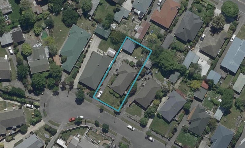 14 Sandringham Place, Bryndwr, Christchurch - Carousel 1