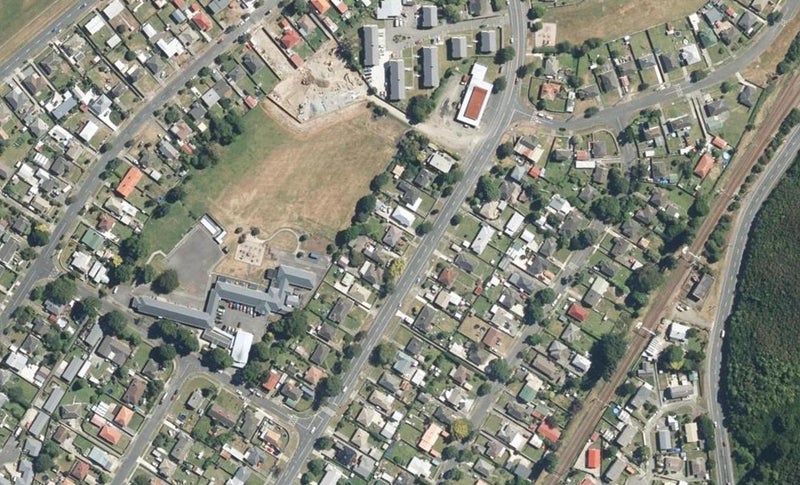 1319 High Street, Taita, Lower Hutt - Carousel 1