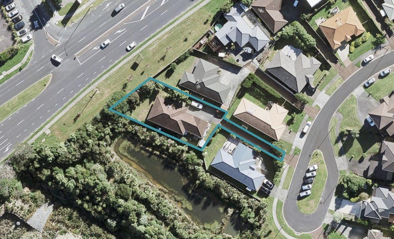 23 Meridian Court, Oteha, Auckland - Carousel 1